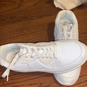 Woman’s shoes size 38